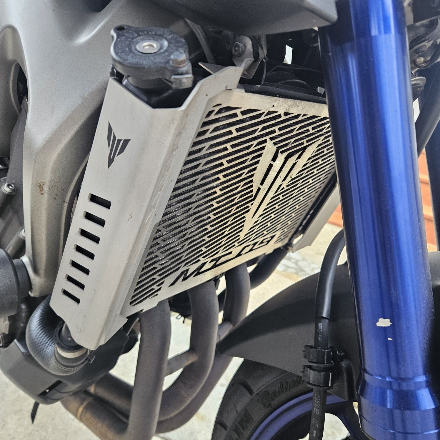 Yamaha MT-09 de 2015 - Ótimo Estado