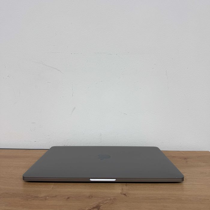 Macbook Pro 2019 TouchBar { i5 | 8gb| 128 ssd} Гарантія .31899SV