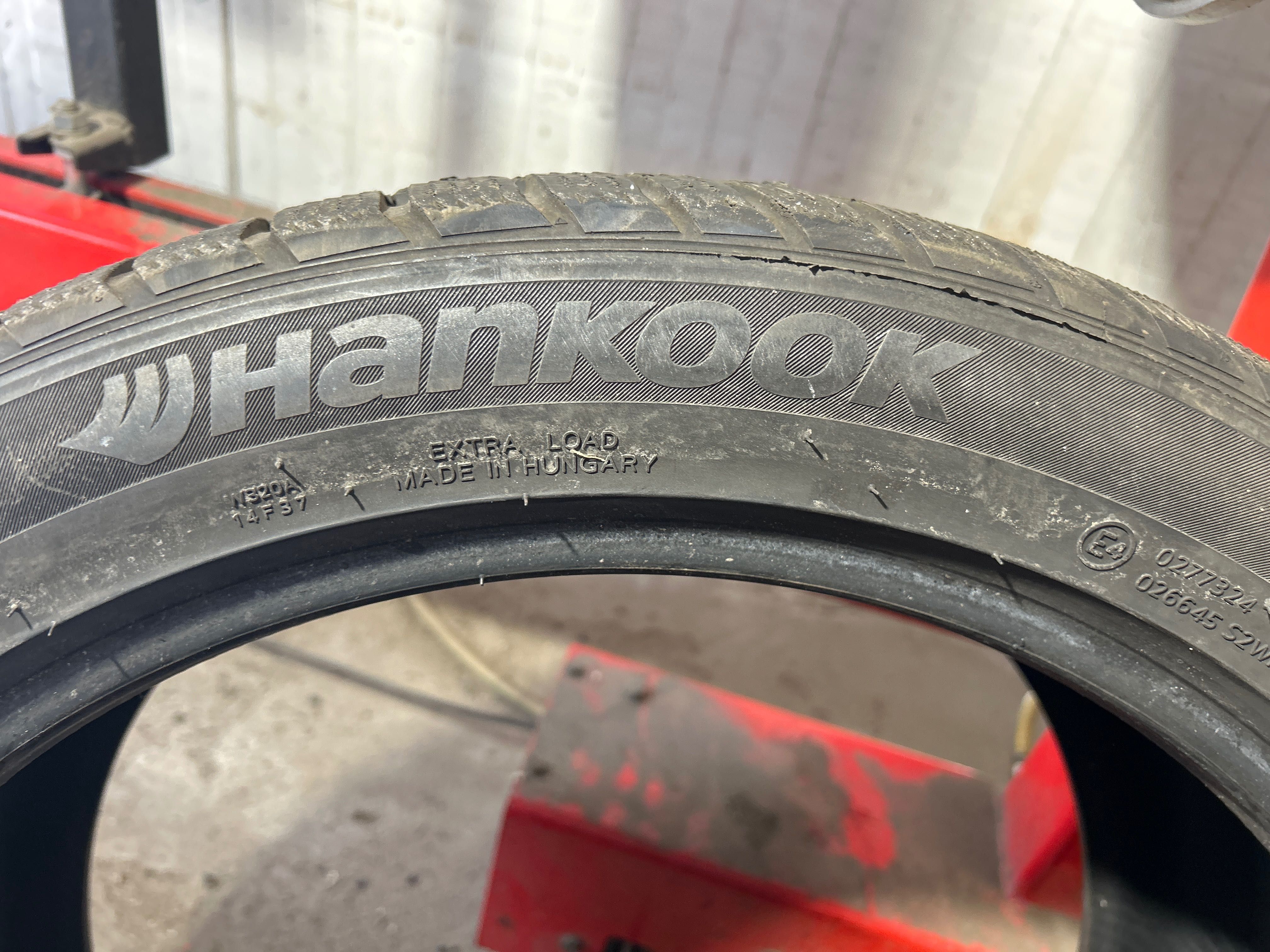 Hankook Winter i cept evo2 suv 275/40/20 106V