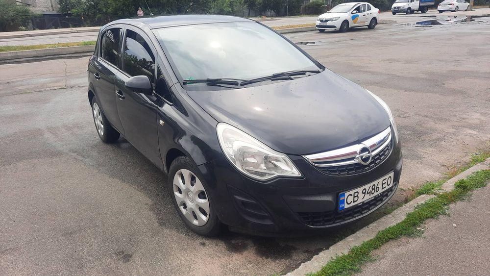 Автомобіль Opel Corsa