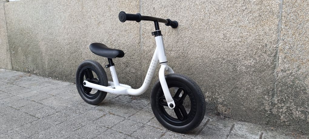 *** VENDO Bicicleta de Equilíbrio Sem Pedais ***
