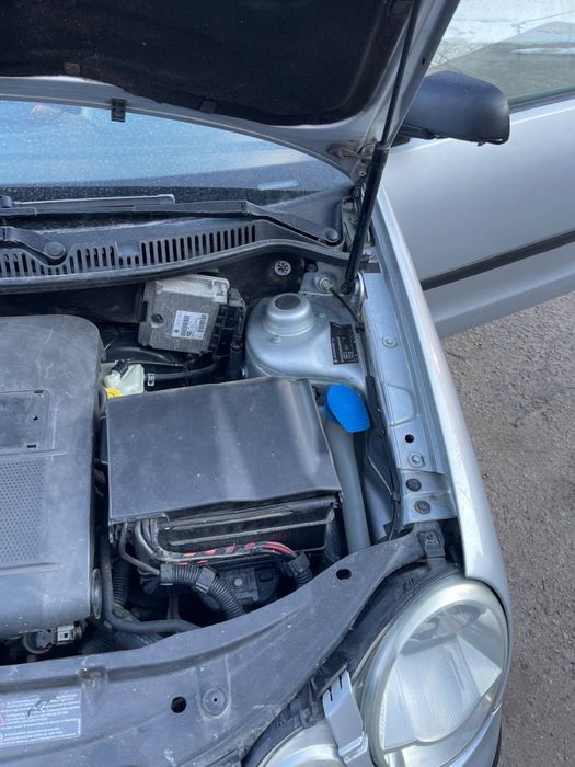 Продам Фольцваген поло 1.4 бензин