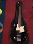 Baixo Yamaha Broadbass