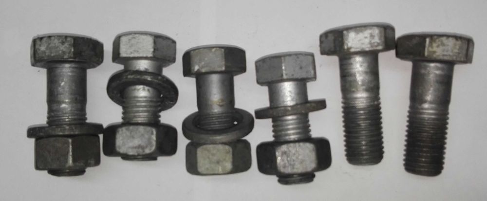 Esticadores, buchas, parafusos e manilha