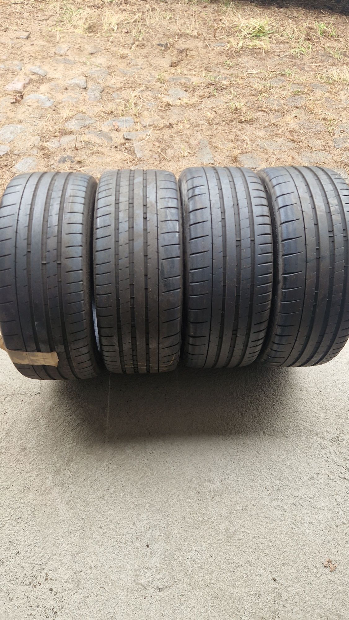 205/45R17 Michelin Pilot super sport 2018. 8mm