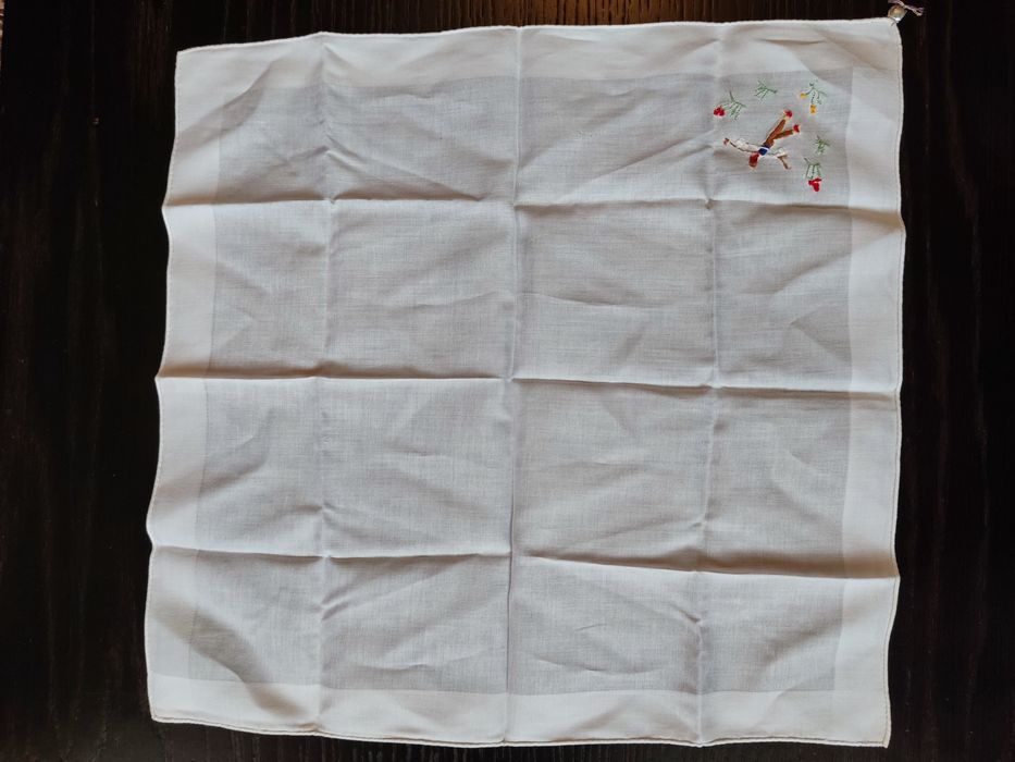 2 Lenços bordados da Madeira