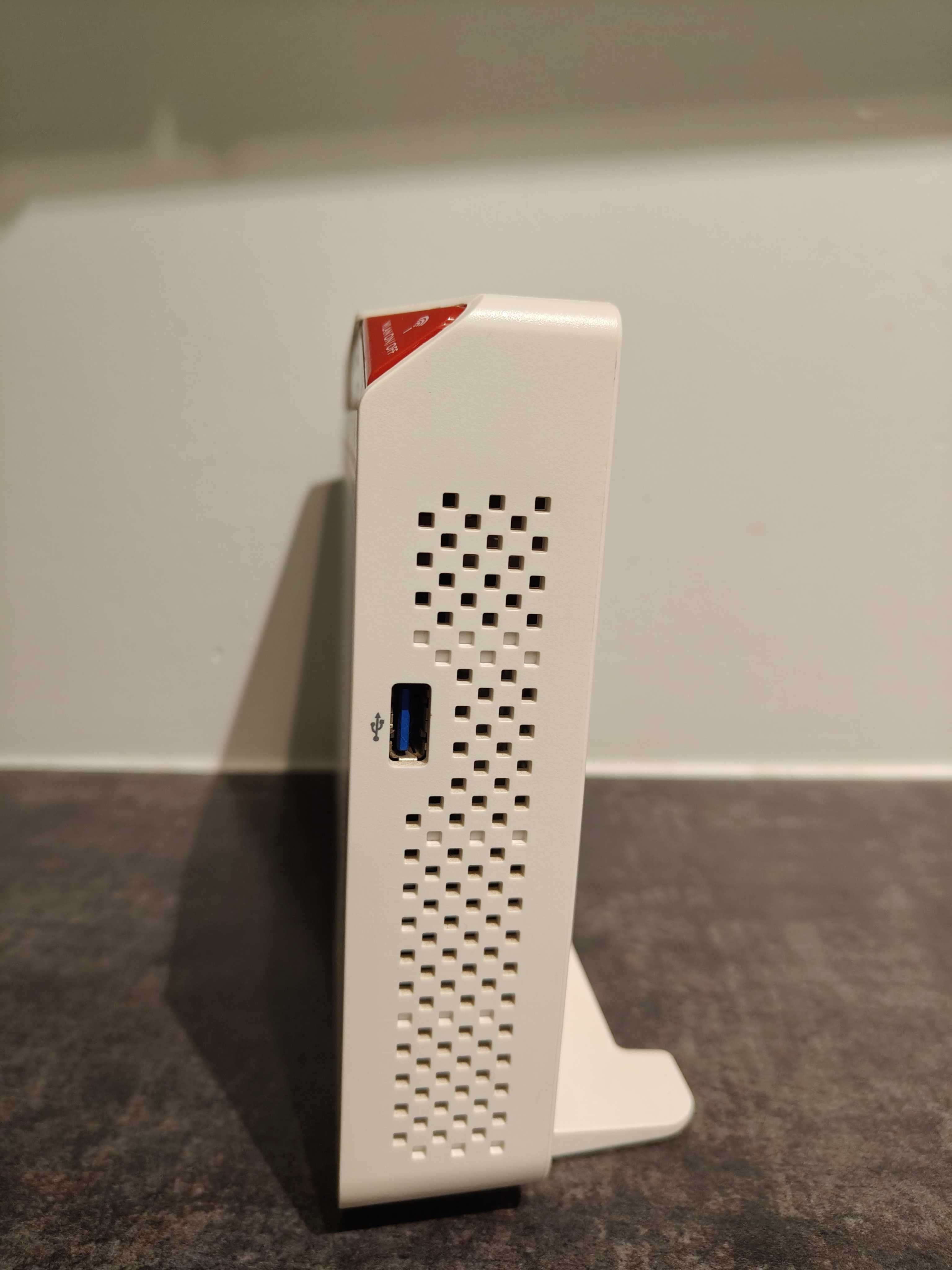 Router AltiBox ZyHEL P2812 ac