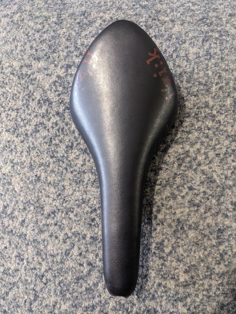 Седло Fizik braided c4