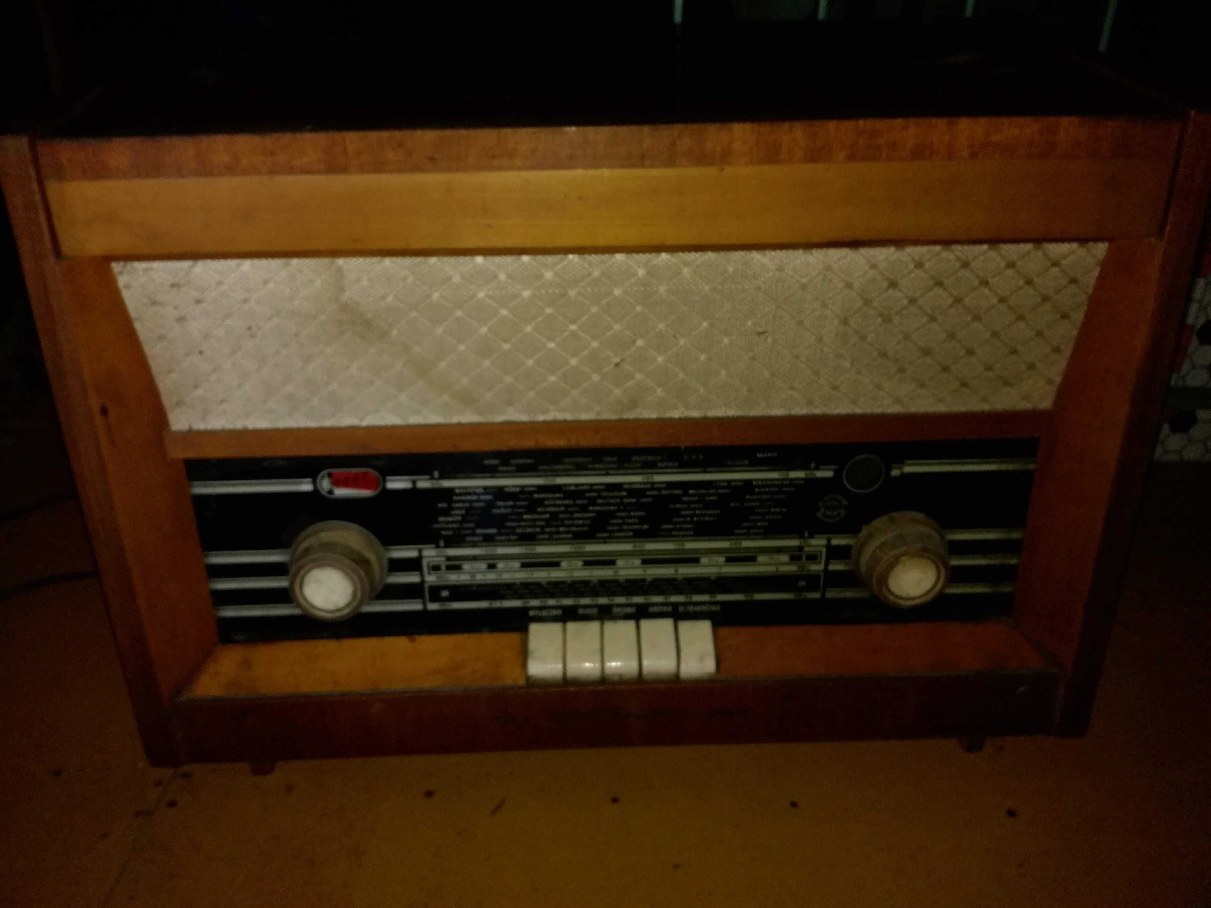 Stare radio antyk