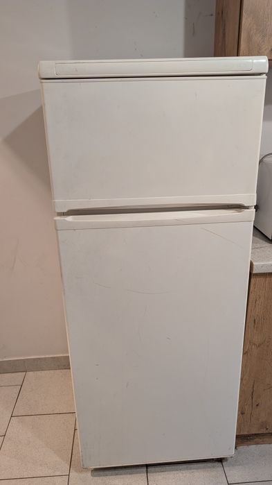 Lodówka używana 145cm