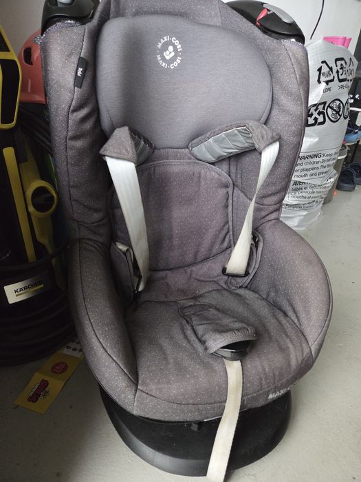 Fotelik samochodowy dla dziecka