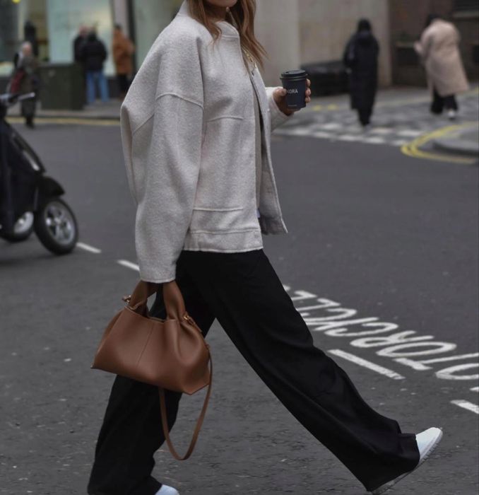 Kurtka bomberka boucle kremowa Zara oversize xs-s