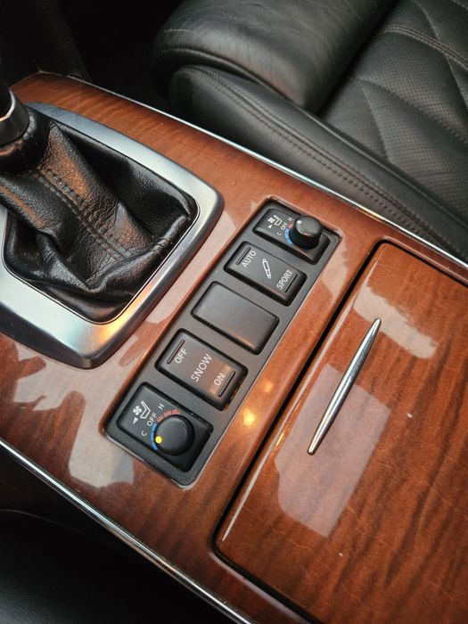 Продам Infiniti FX50 5.0 V8 | AWD | Sport Package |