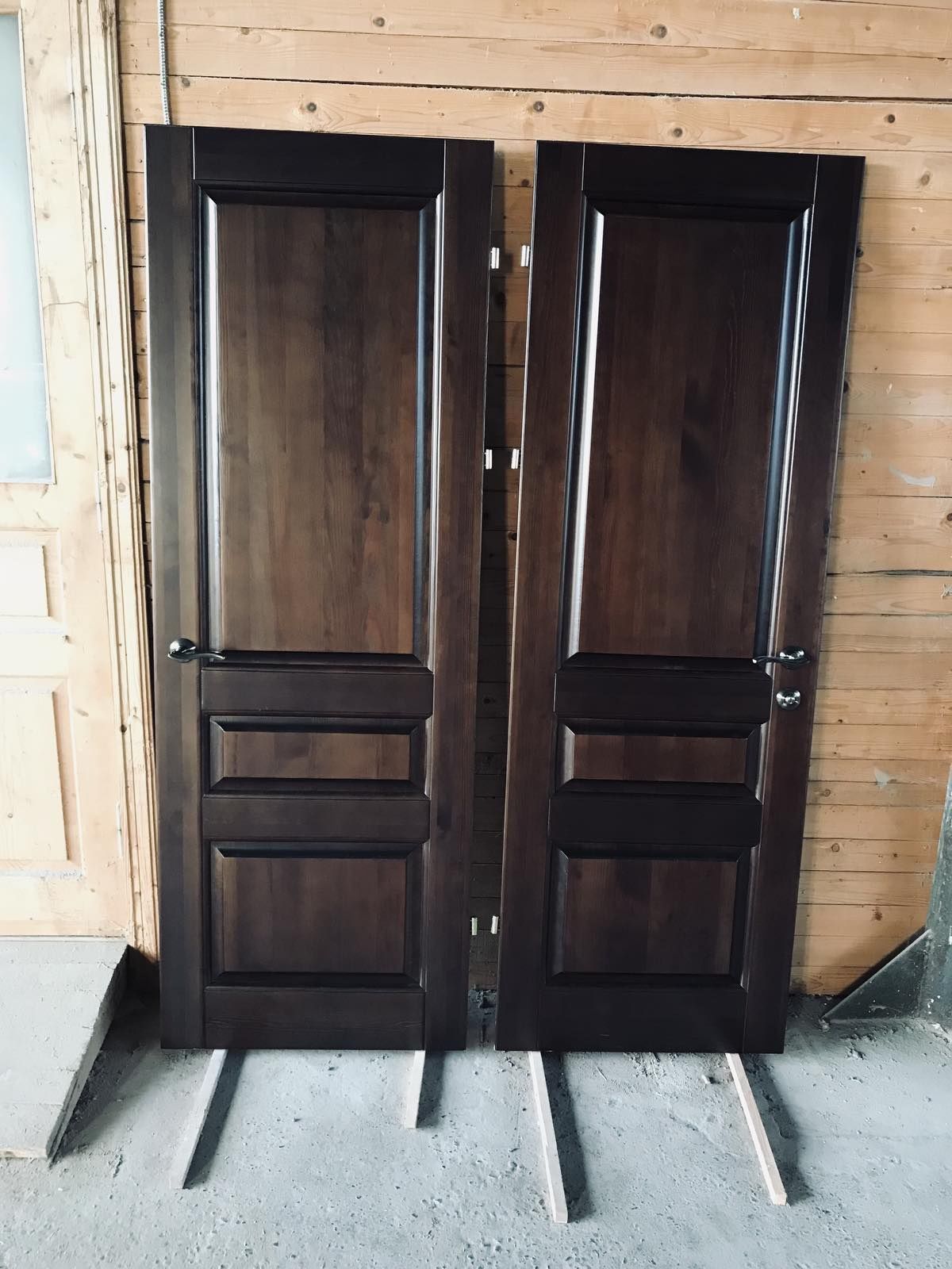 Двері дерев'яні виготовлення та монтаж