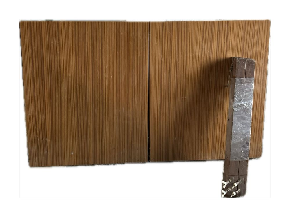 Drewniany stół rozkładany