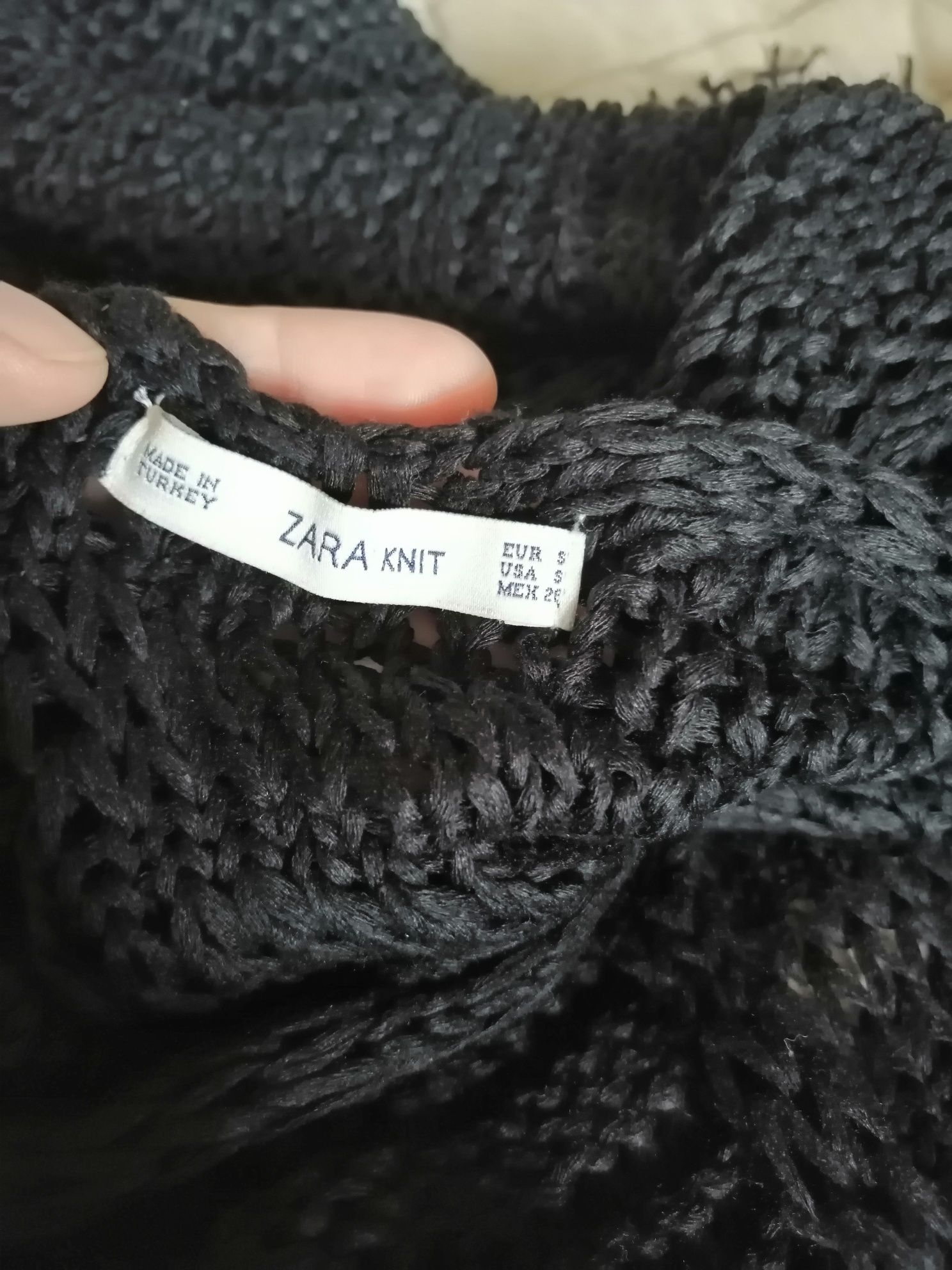 Narzutka dziergana oversize Zara S frędzle nietoperzowa