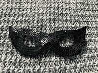 Karnawałowa maska cekinowa na oczy