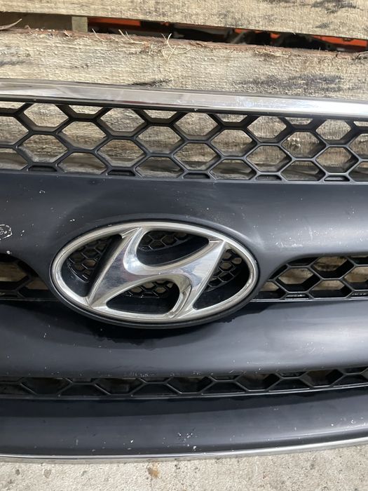 Решітка радіатора Hyundai Santa Fe 2 Решотка Радиатора СантаФе 2