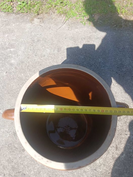 Kamienny garnek w dobrym stanie