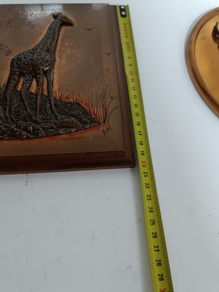 Quadros de relevo em cobre
