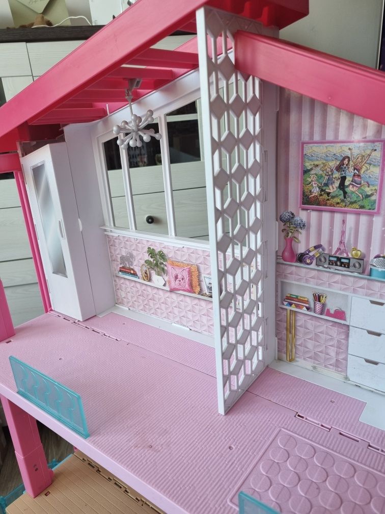 Domek Barbie Dremhouse