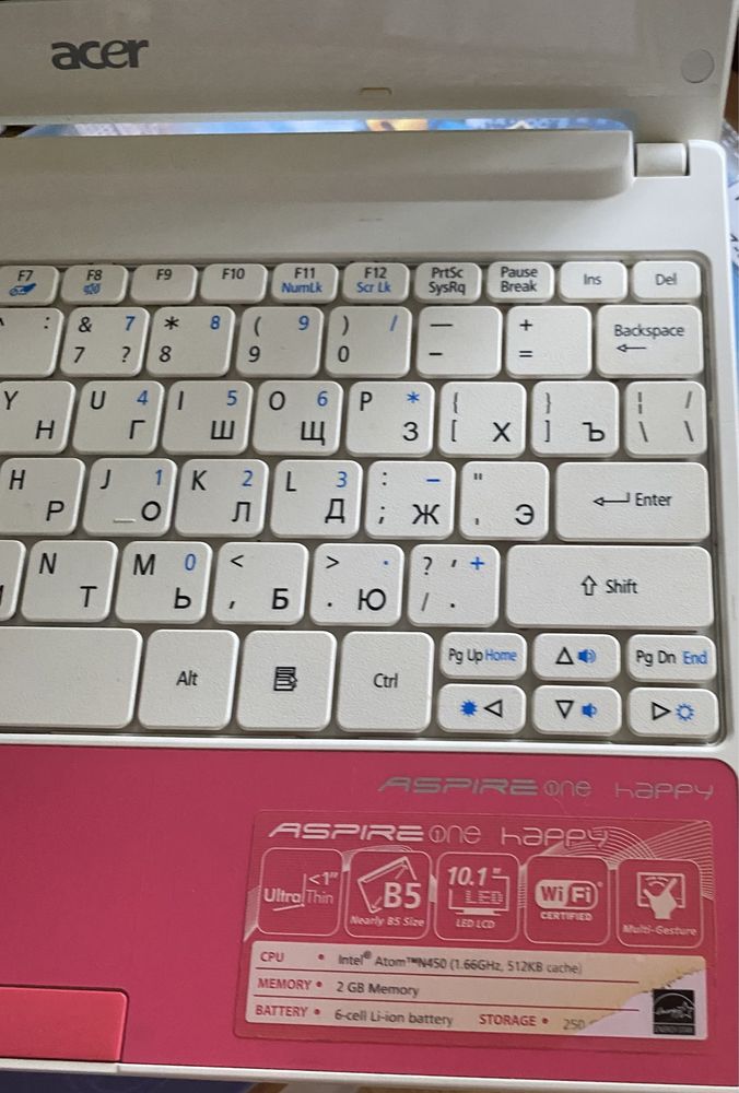 нетбук acer aspire one happy рожевий