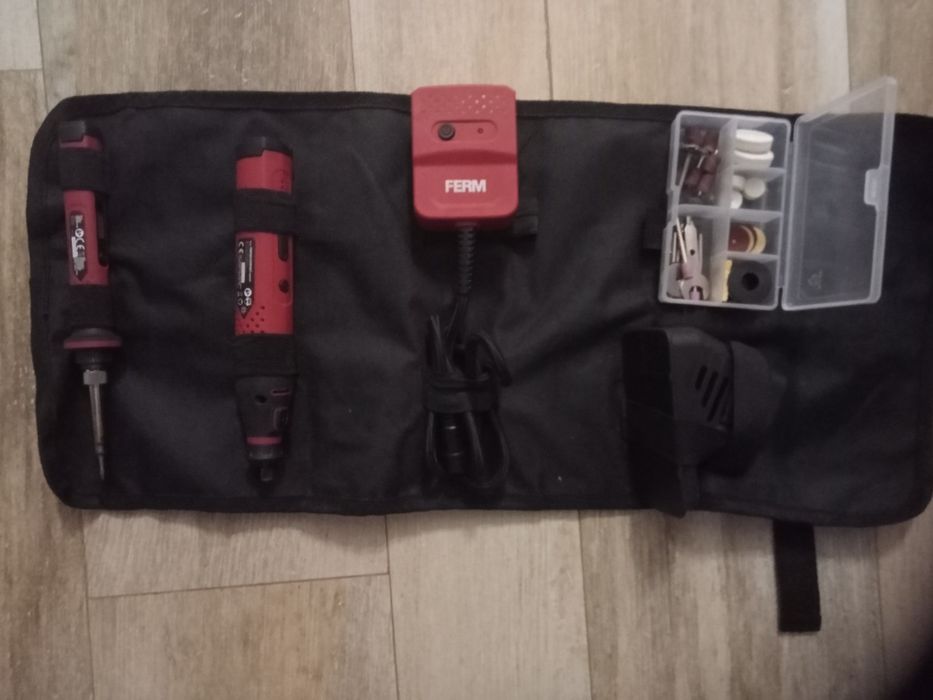 Многофункціонал ний інструмент FERM