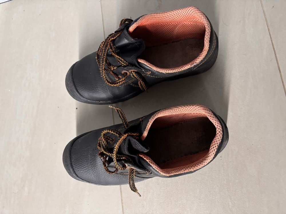 Buty robicze roz 40