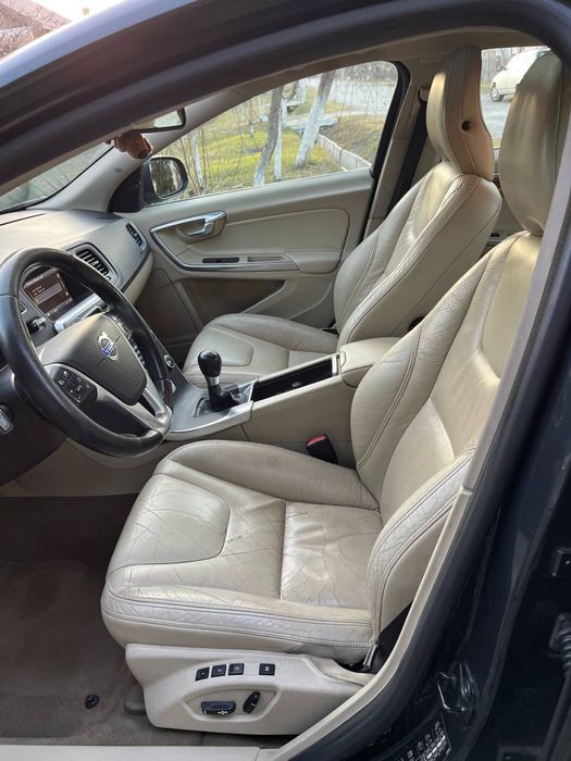 Продам VOLVO S60 2011р SUMMUM