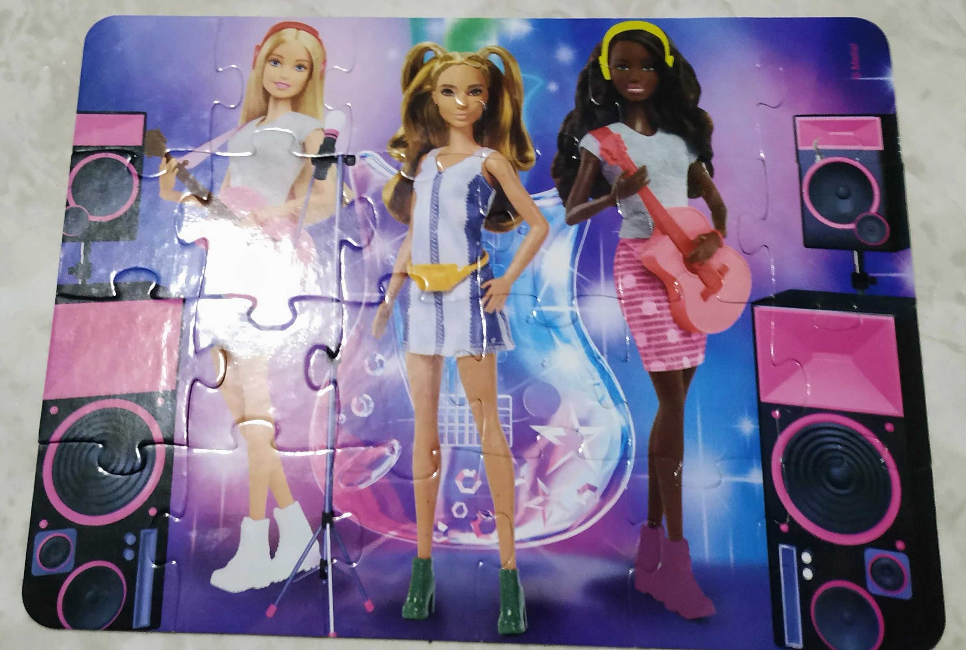 4 Puzzles da Barbie