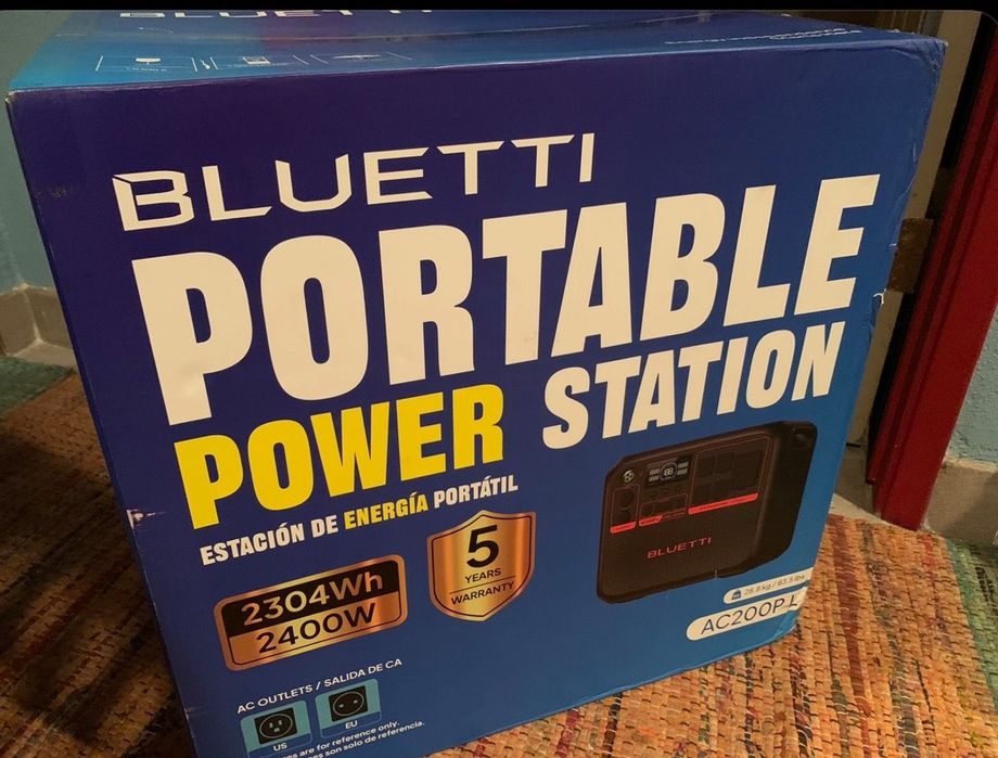 Продам нову зврядну станцію Bluetti AC200 pl, запечатана