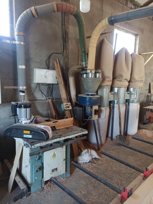 Столярне виробництво, деревообробні станки.