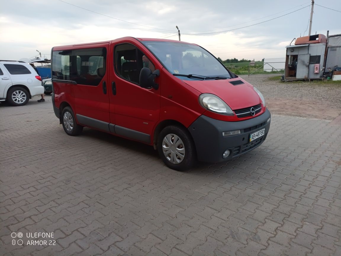 Opel Vivaro 2001 дизель 1,9