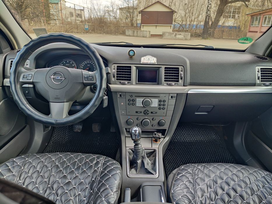 Opel Signum  2,2 бензин