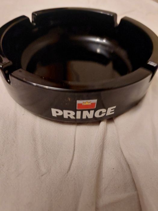 Popielniczka Prince,czarna ,duza