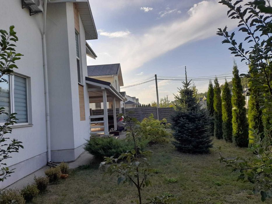 Пропоную будинок с Белогородка ,Котеджне містечко Зелений Бульвар