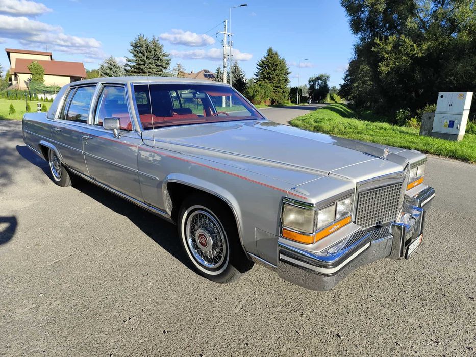 Cadillac Brougham d'Elegance