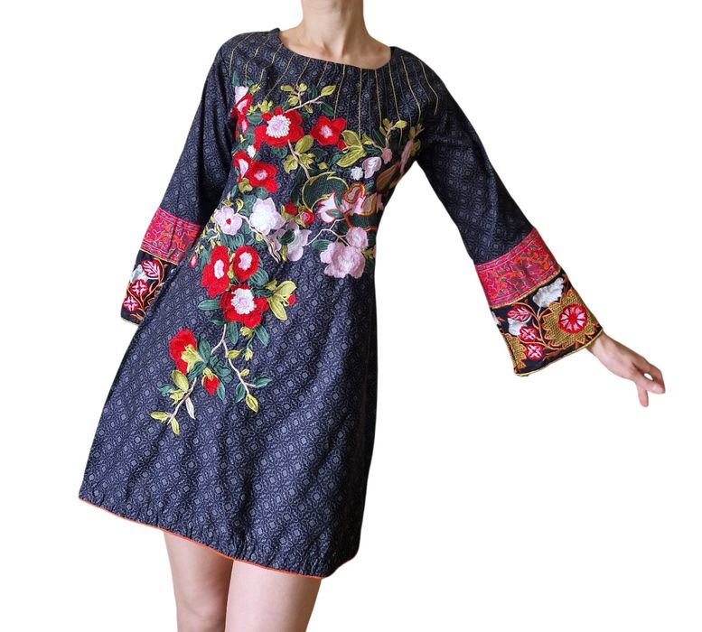 Haftowana orientalna sukienka tunika w kwiaty S XS