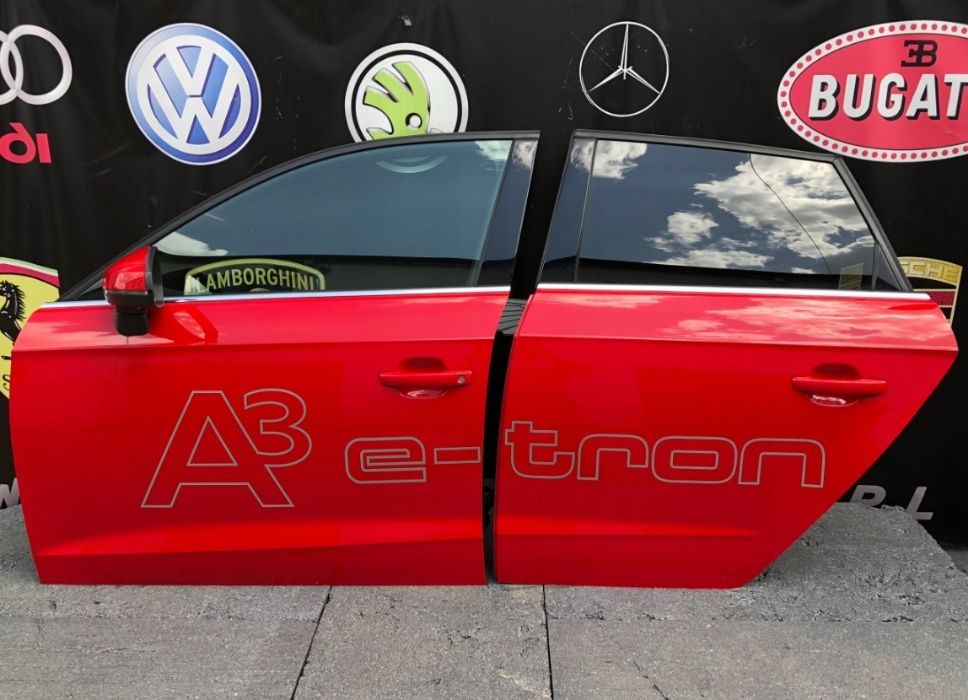 Дверь Audi Audi TT A1 A4 A6 A7 A8 A3 A5 Q2 Q5 Q7 Q3 Q8 S LINE RS etron