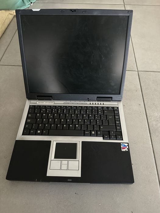 Portatil Tsunami G200N