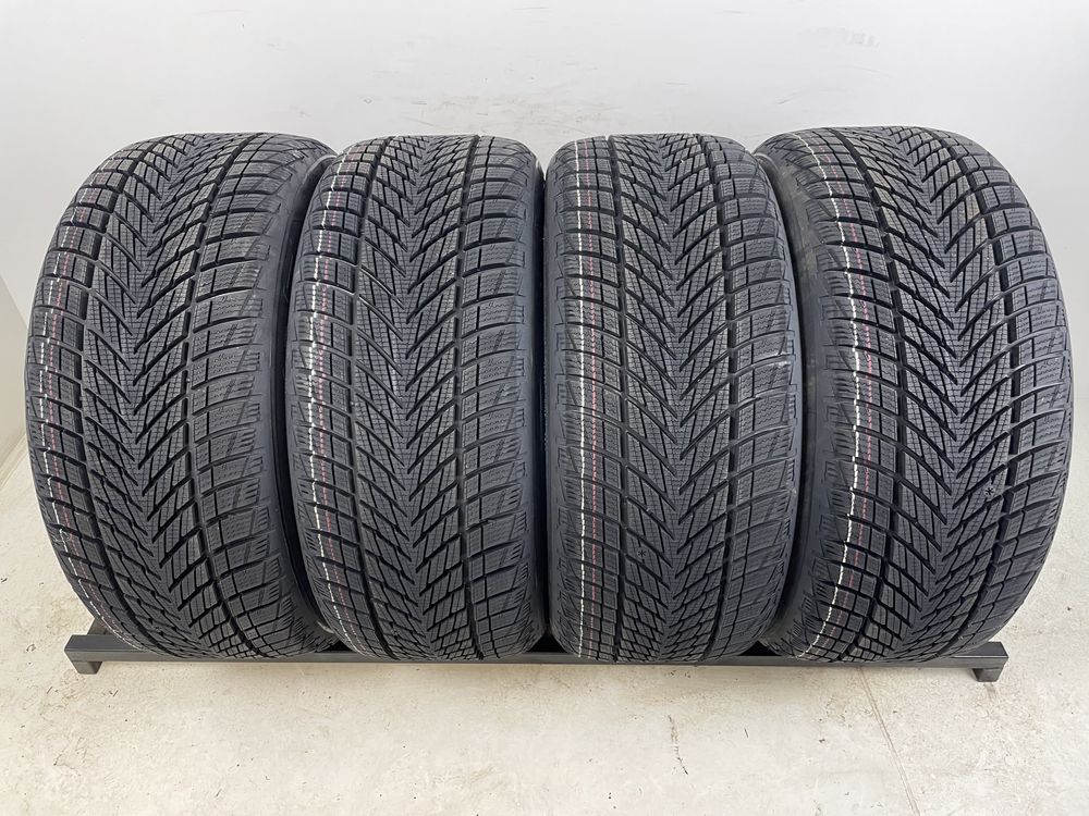 225/40R18 92V Goodyear UltraGrip Performance 3 23rok NOWE!!!