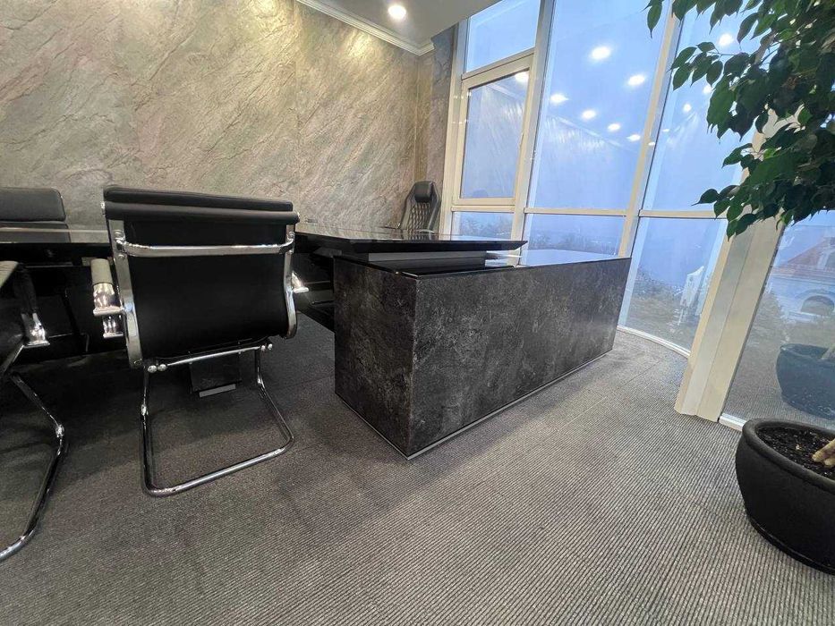 Стол руководителя / мебель в кабинет директора / мебель в офис