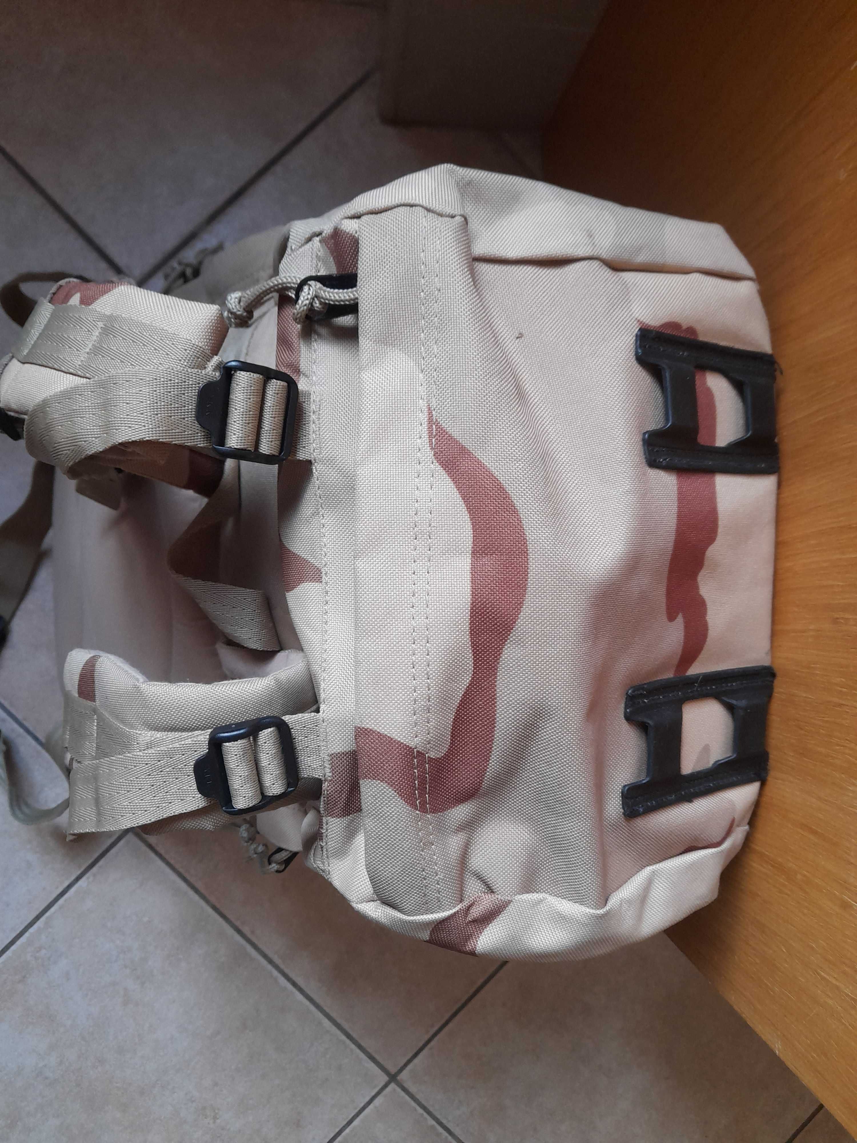 Mochila  camuflada