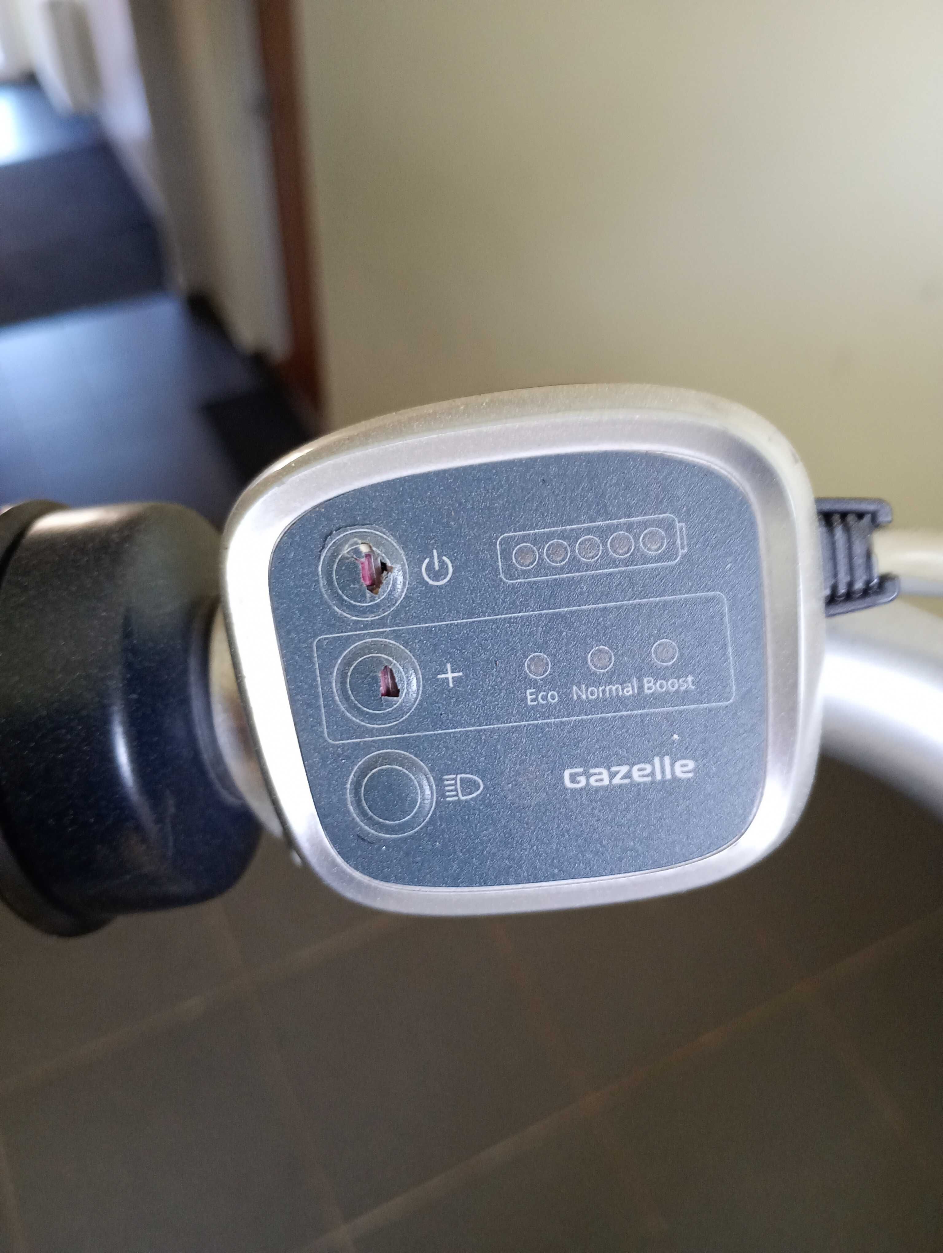 Rower elektryczny Gazelle Miss Grace, Innergy