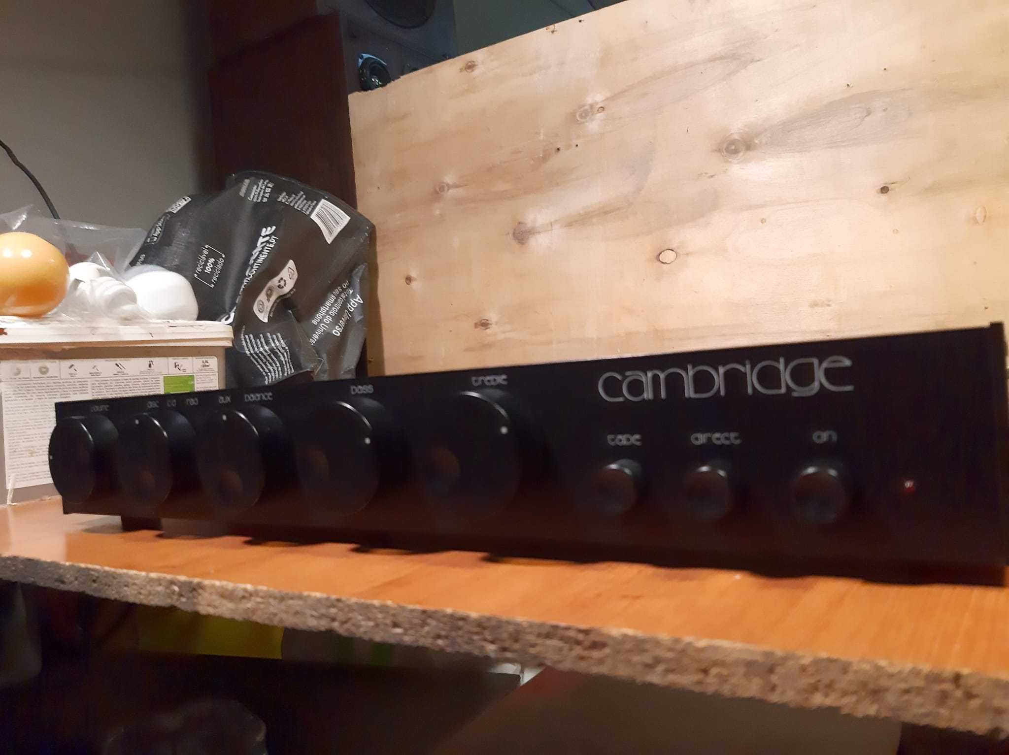 Amplificador Cambridge Audio P55