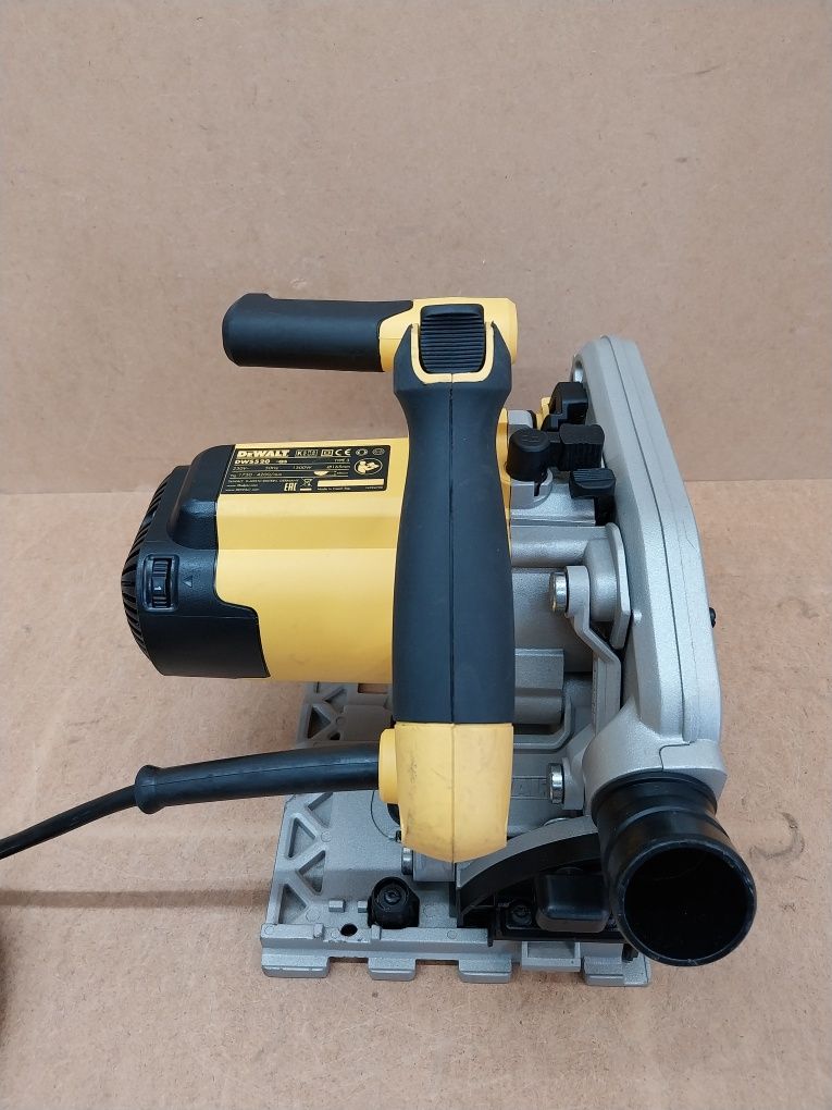 DeWalt DWS520 Zagłębiarka Piła Najazdowa Pilarka Tarczowa 1300W 2023r