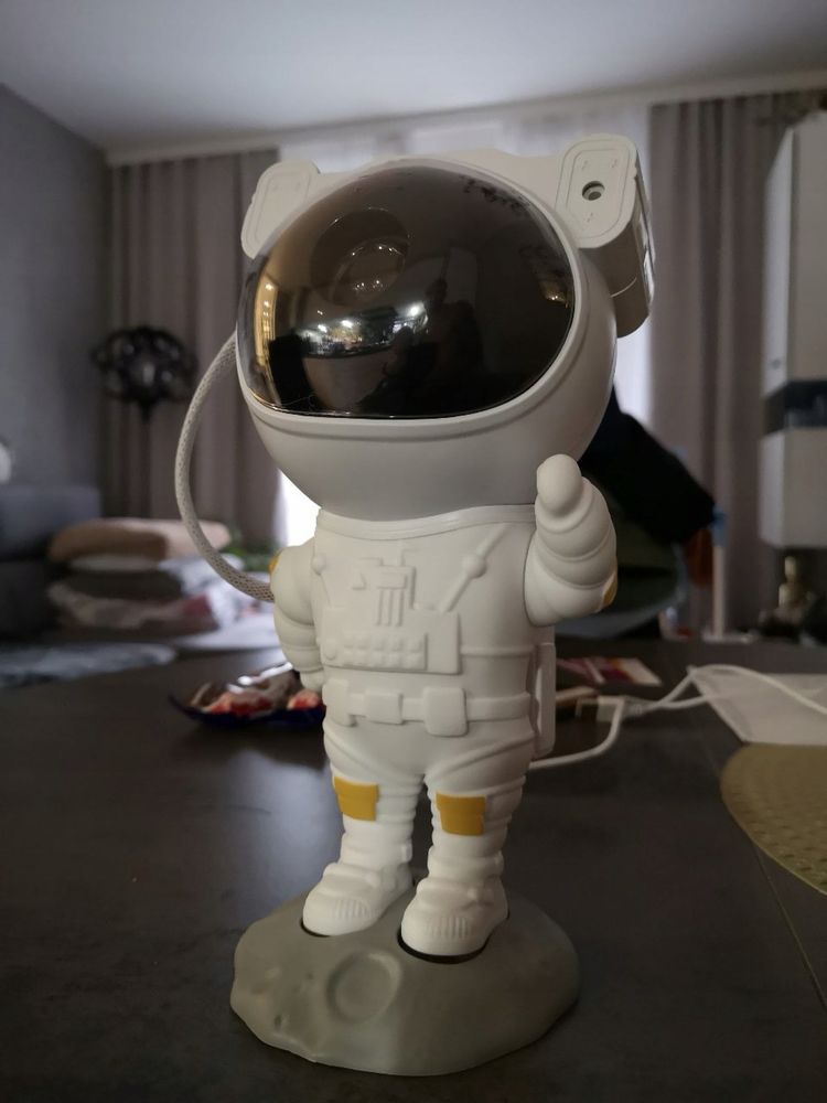 Projektor Gwiazd Astronauta Lampka Nocna Dla Dzieci + Pilot