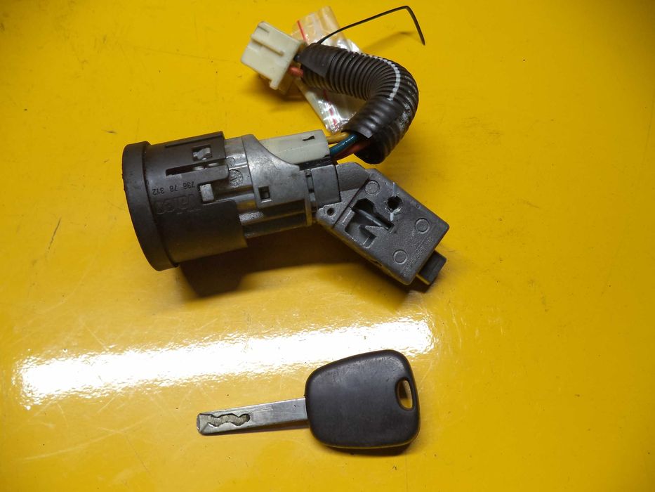 Замок зажигания Citroen C1 Peugeot 107 Toyota Aygo з 05-14 р.в.