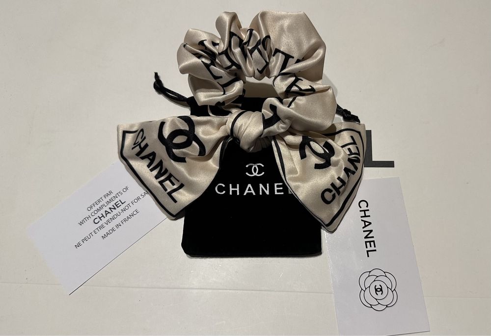 Резинка для волос chanel vip gift в мешочке в двух цветах