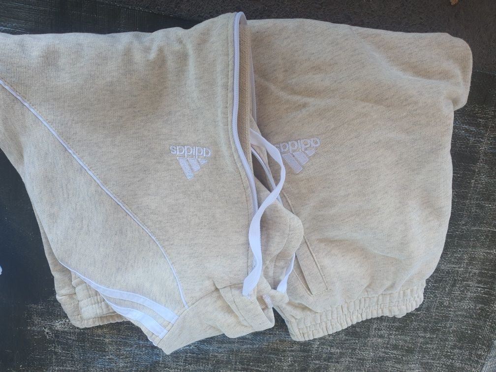 Fato de treino Adidas tamanho M feminino